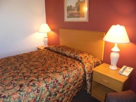 Herington Inn And Suites 외부 사진