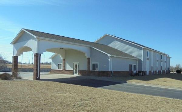 Herington Inn And Suites 외부 사진